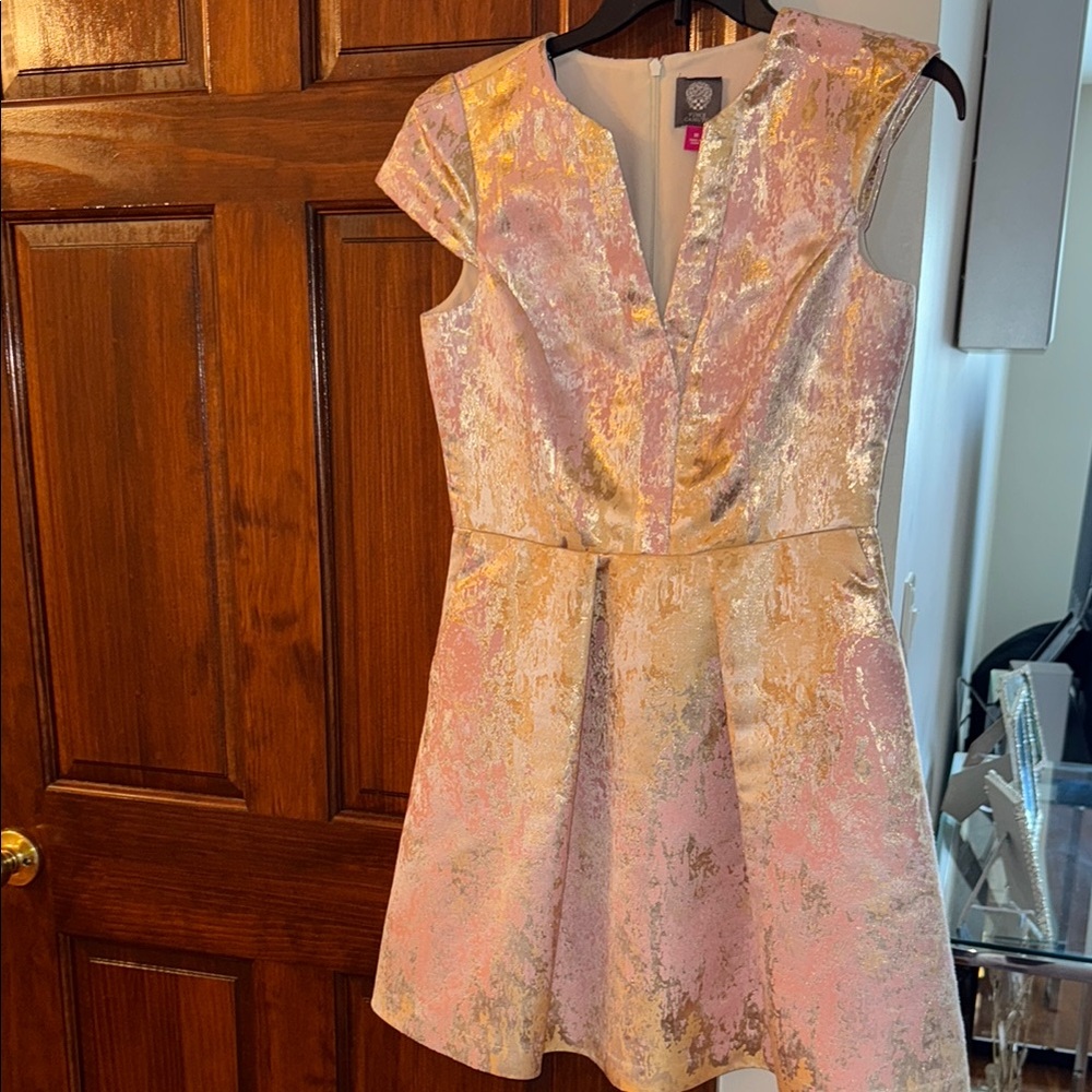 Elegant Pink and Gold Vince Camuto Dress Size 10